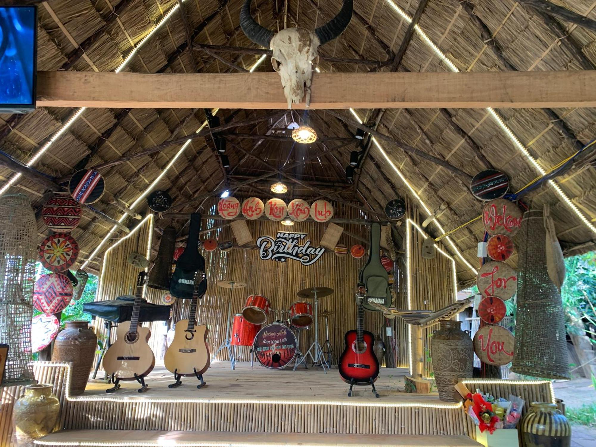 Khu Du Lich Sinh Thai, Nghi Duong Homestay Hoang Anh - Kon Xom Luh Kon Tum Exteriör bild