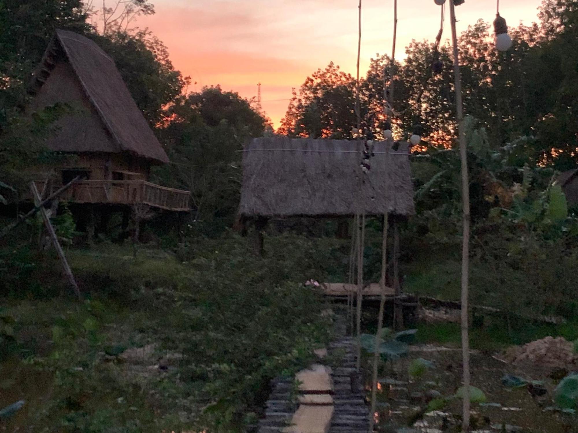 Khu Du Lich Sinh Thai, Nghi Duong Homestay Hoang Anh - Kon Xom Luh Kon Tum Exteriör bild